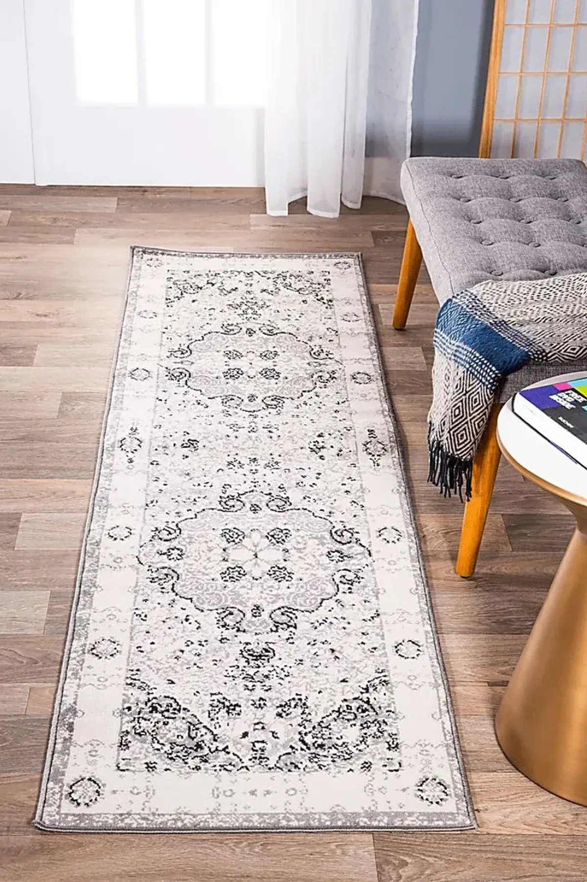 Verlee Gray 2' x 7' Runner Rug