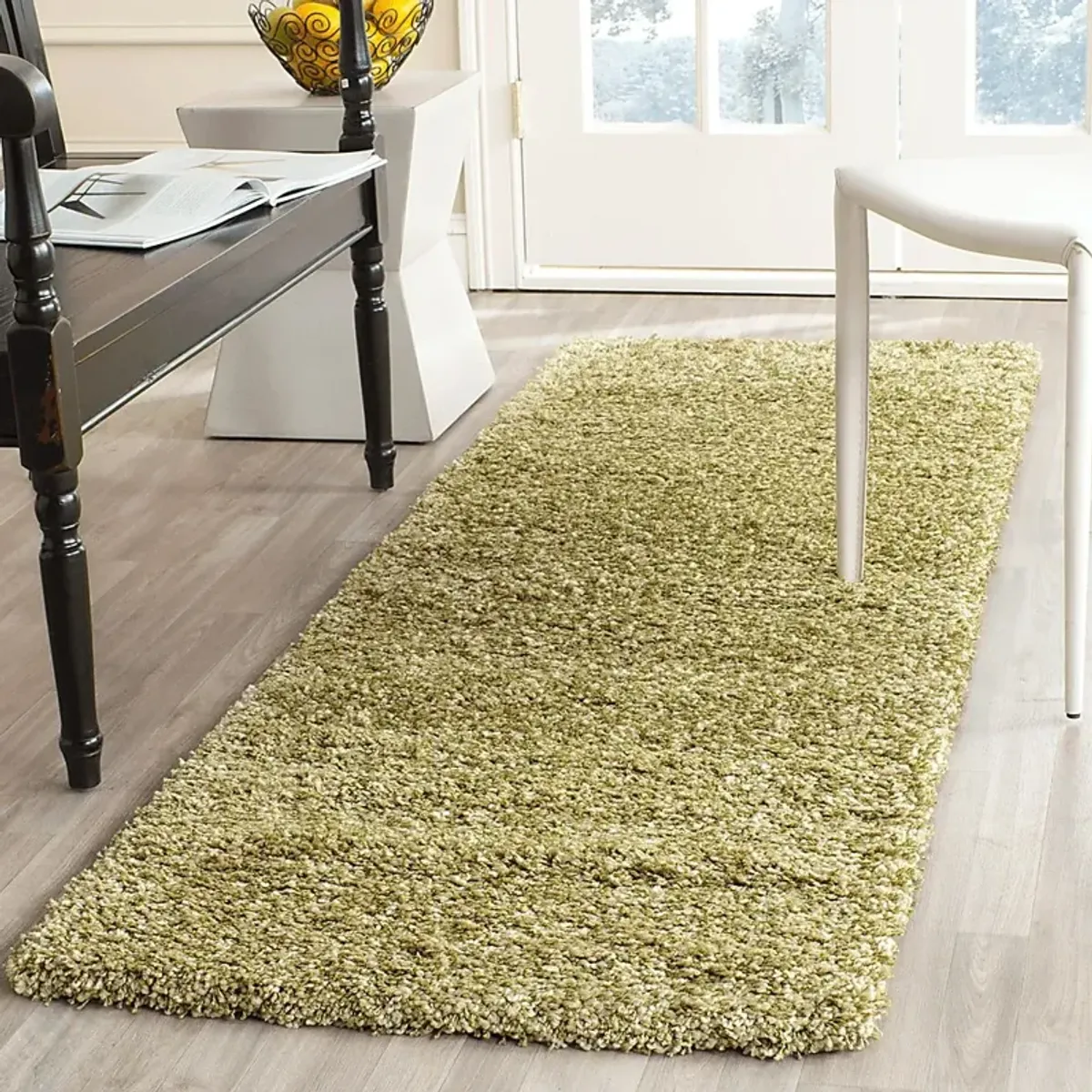 Cleona Green 2' x 7' Runner Rug