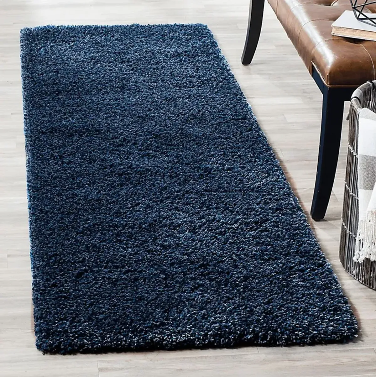 Cleona Navy 2' x 7' Runner Rug