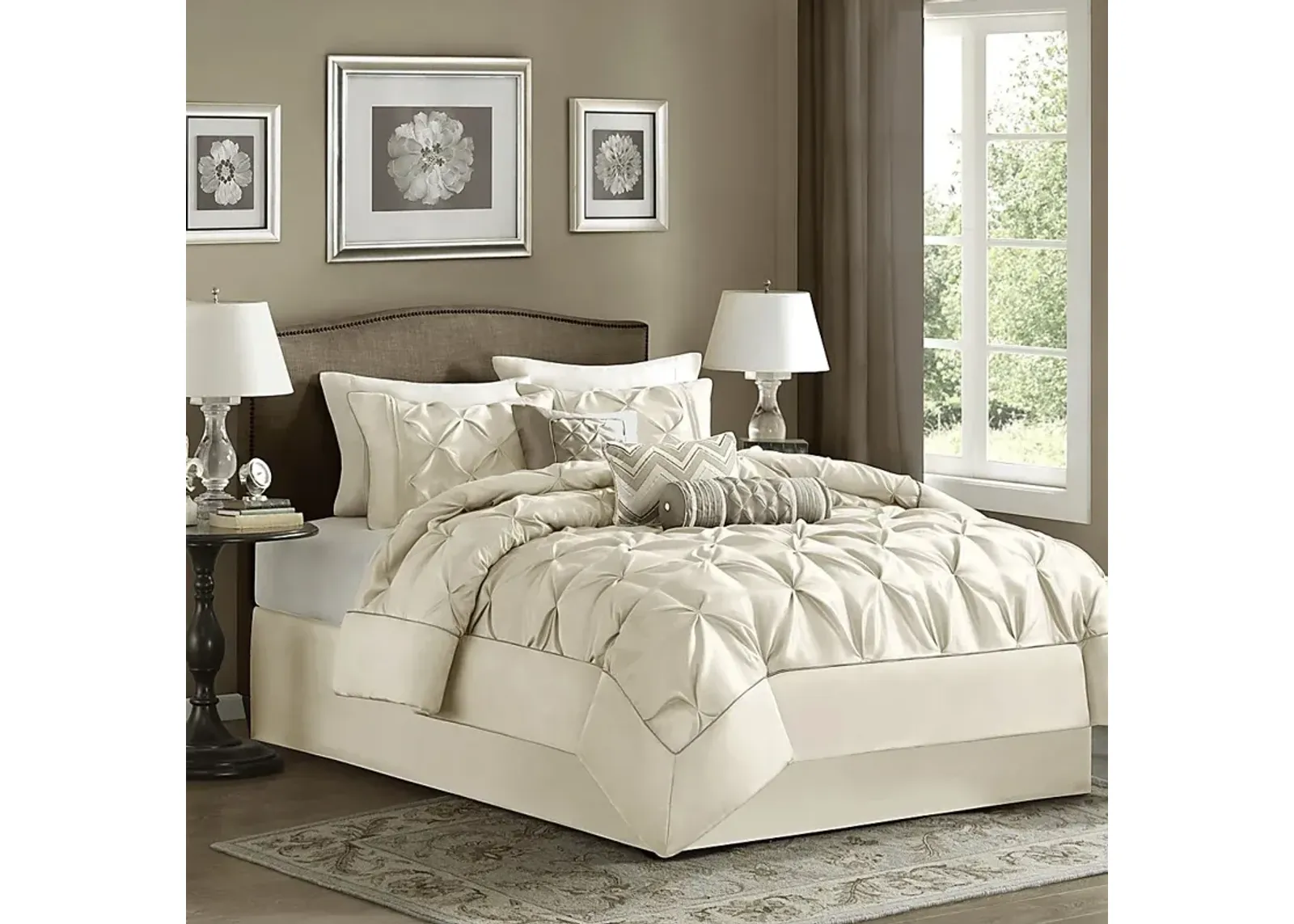 Janelle Ivory 7 Pc Queen Comforter Set