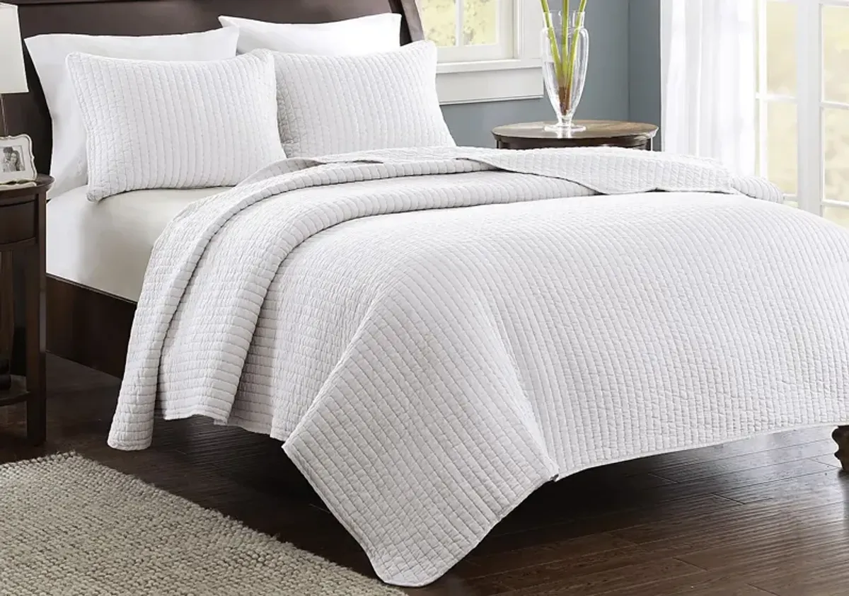 Keaton White 3 Pc Full/Queen Coverlet Set