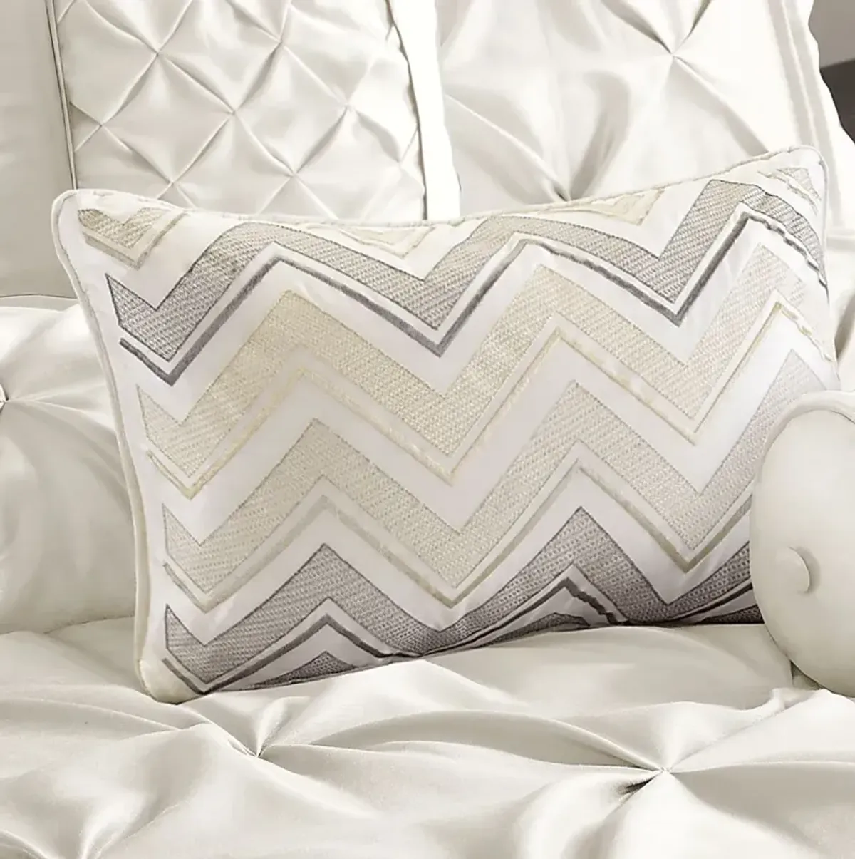 Janelle White 7 Pc King Comforter Set