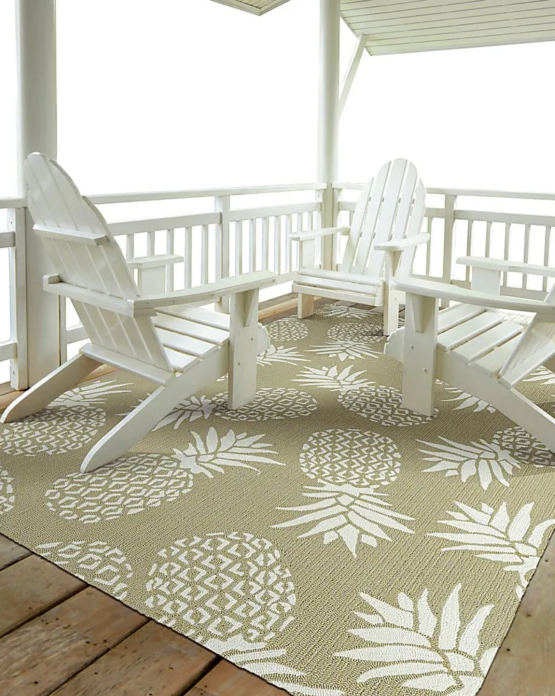 Pineapple Paradise Brown 5' x 7'6 Indoor/Outdoor Rug