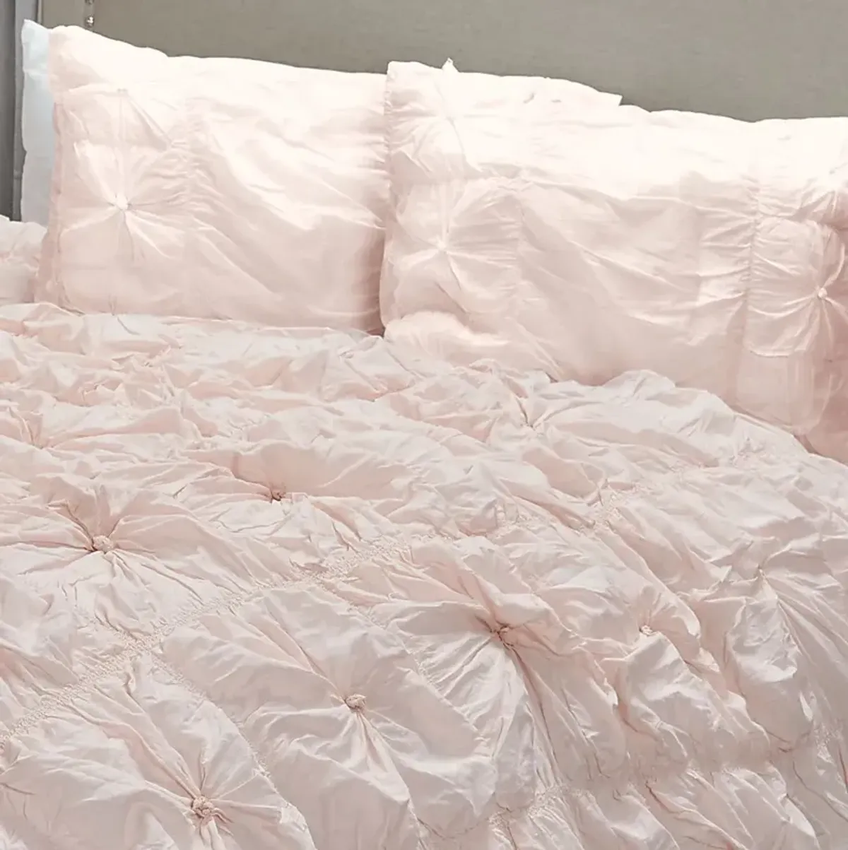 Reia Pink 3 Pc Queen Comforter Set