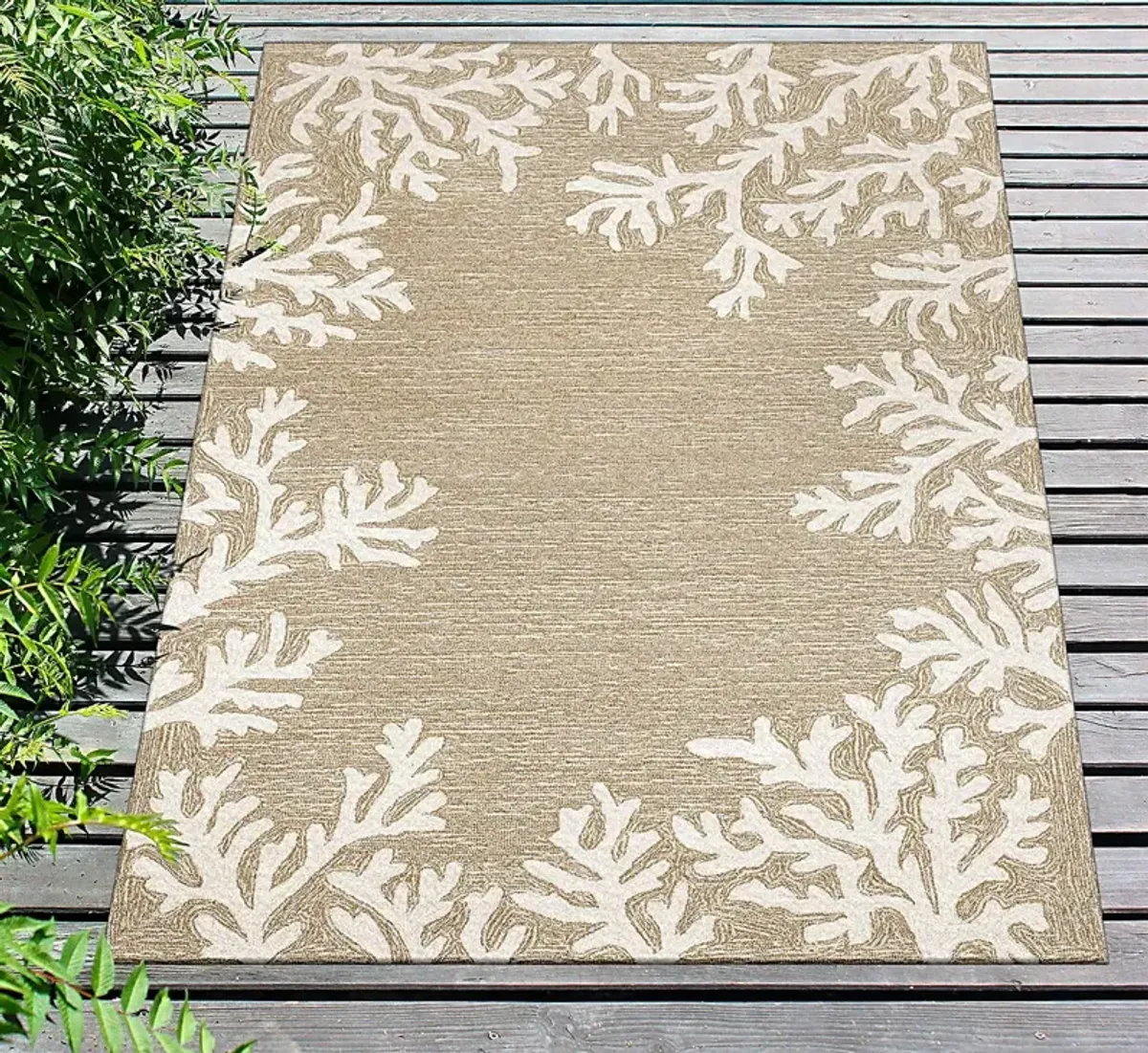 Ocean Flower Taupe 7'6 x 9'6 Indoor/Outdoor Rug