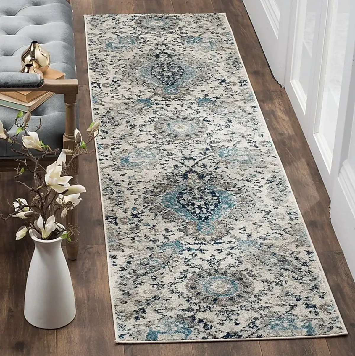 Mentmore Trace Light Gray 2'3 x 8' Runner Rug