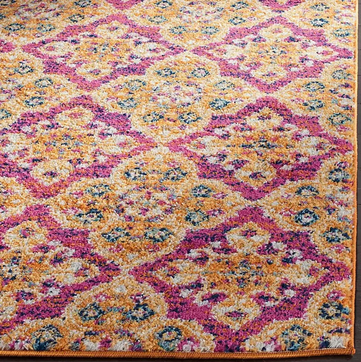 Harbor Terrace Fuchsia 2'3 x 8' Runner Rug