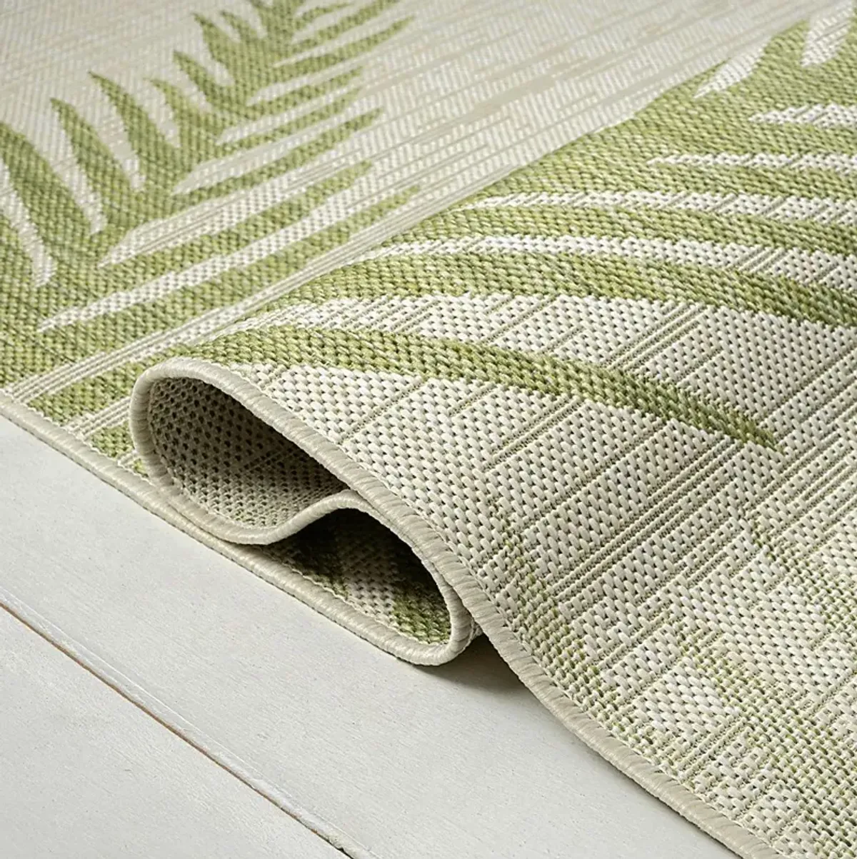 Derall Green 5' x 7' Indoor/Outdoor Rug