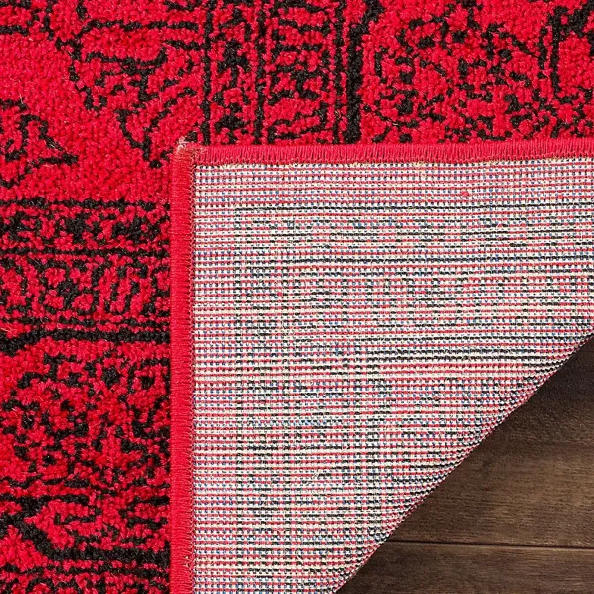 Daylee Red 2'6 x 8' Runner Rug