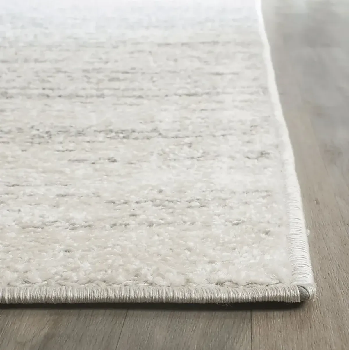 Omeir Ivory 2'6 x 8' Runner Rug