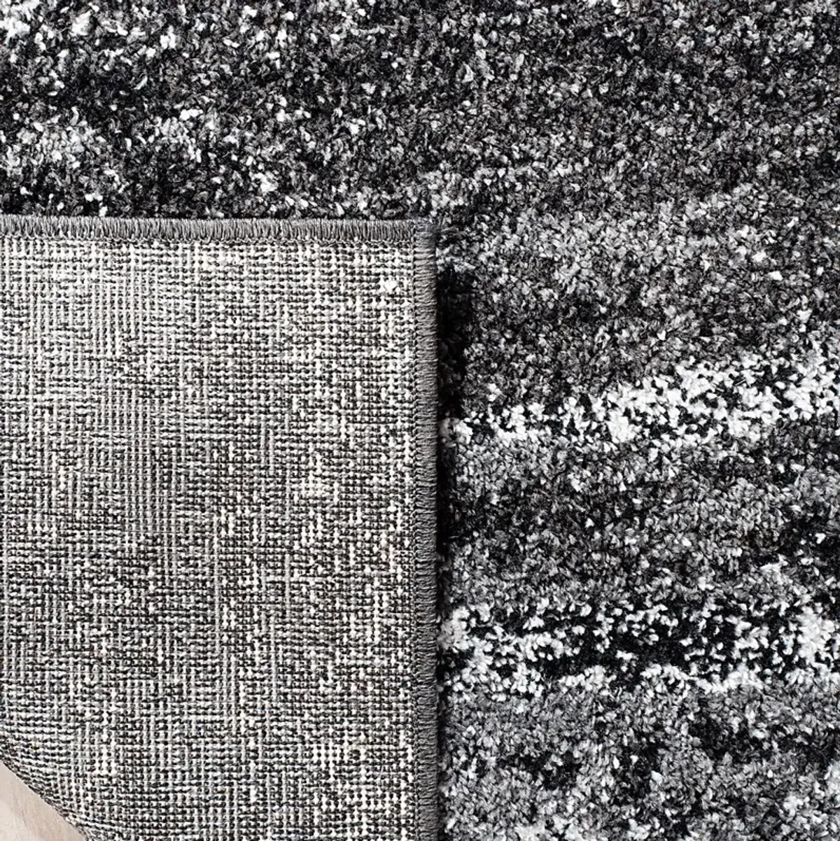 Anvar Silver 2'6 x 8' Runner Rug