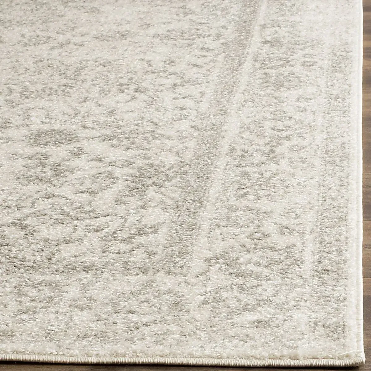 Ardyne Ivory 2'6 x 8' Runner Rug