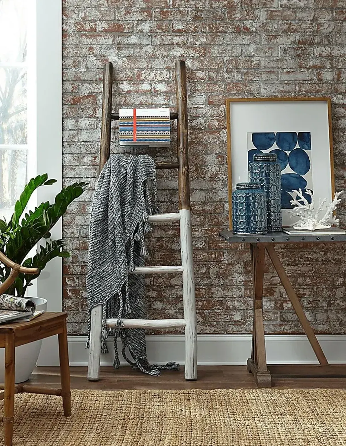 Vawter Linen Decorative Ladder