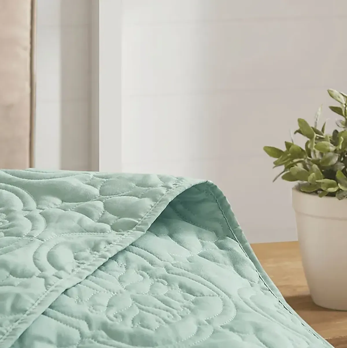 Gingerish Seafoam 3 Pc Full/Queen Bedspread