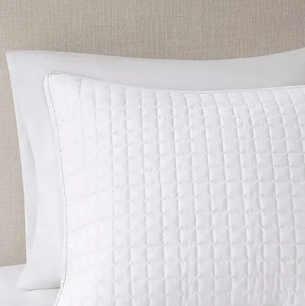 Kineton White 3 Pc Full/Queen Coverlet Set