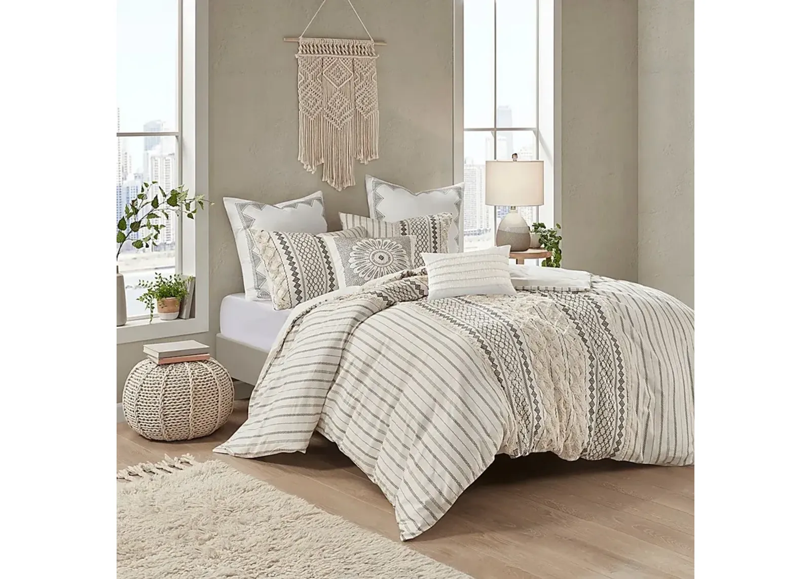 Plaen Ivory 3 Pc Full/Queen Comforter Set