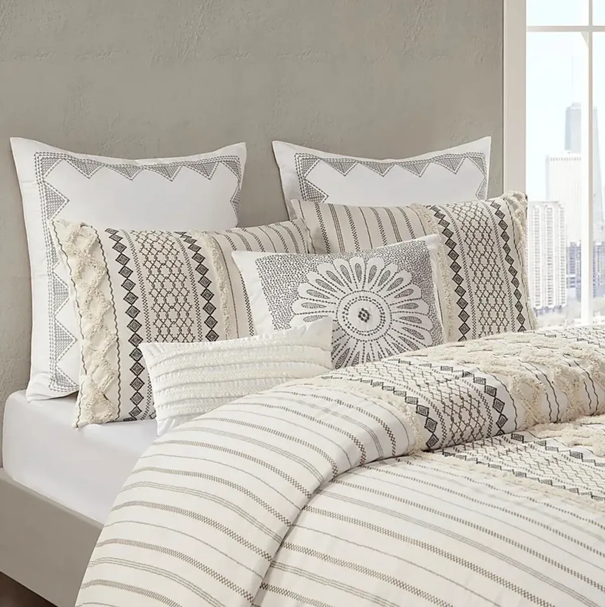 Plaen Ivory 3 Pc Full/Queen Duvet Set