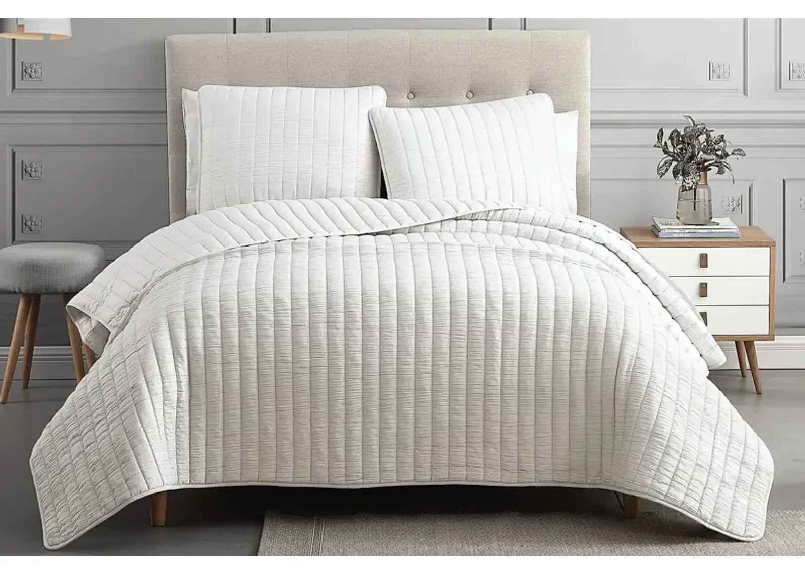 Corvair Ivory 3 Pc King Coverlet Set