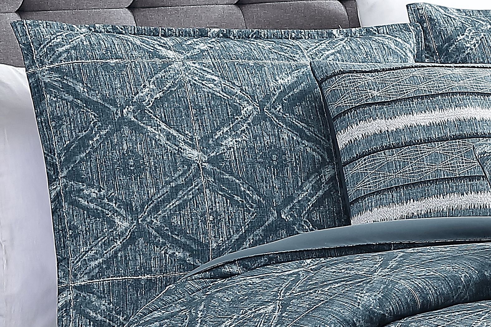 Croxton Blue 7 Pc Queen Comforter Set