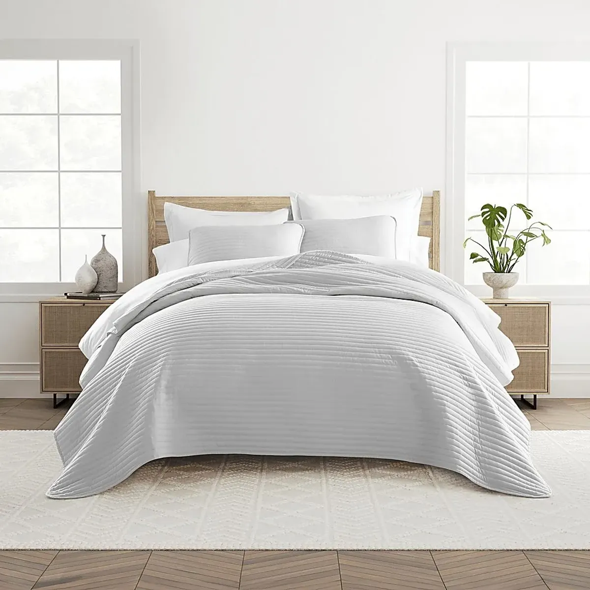 Honeybell Gray 3 Pc King Quilt Set