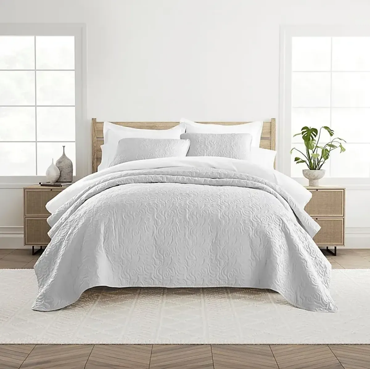 Goldhorn Gray 3 Pc Queen Quilt Set