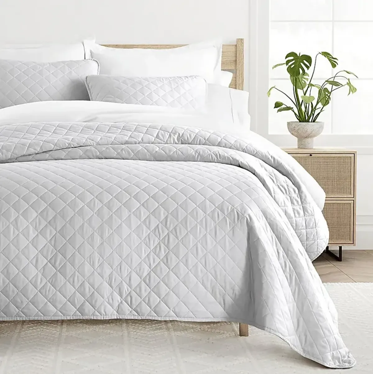 Lulldale Gray 2 Pc Twin Quilt Set