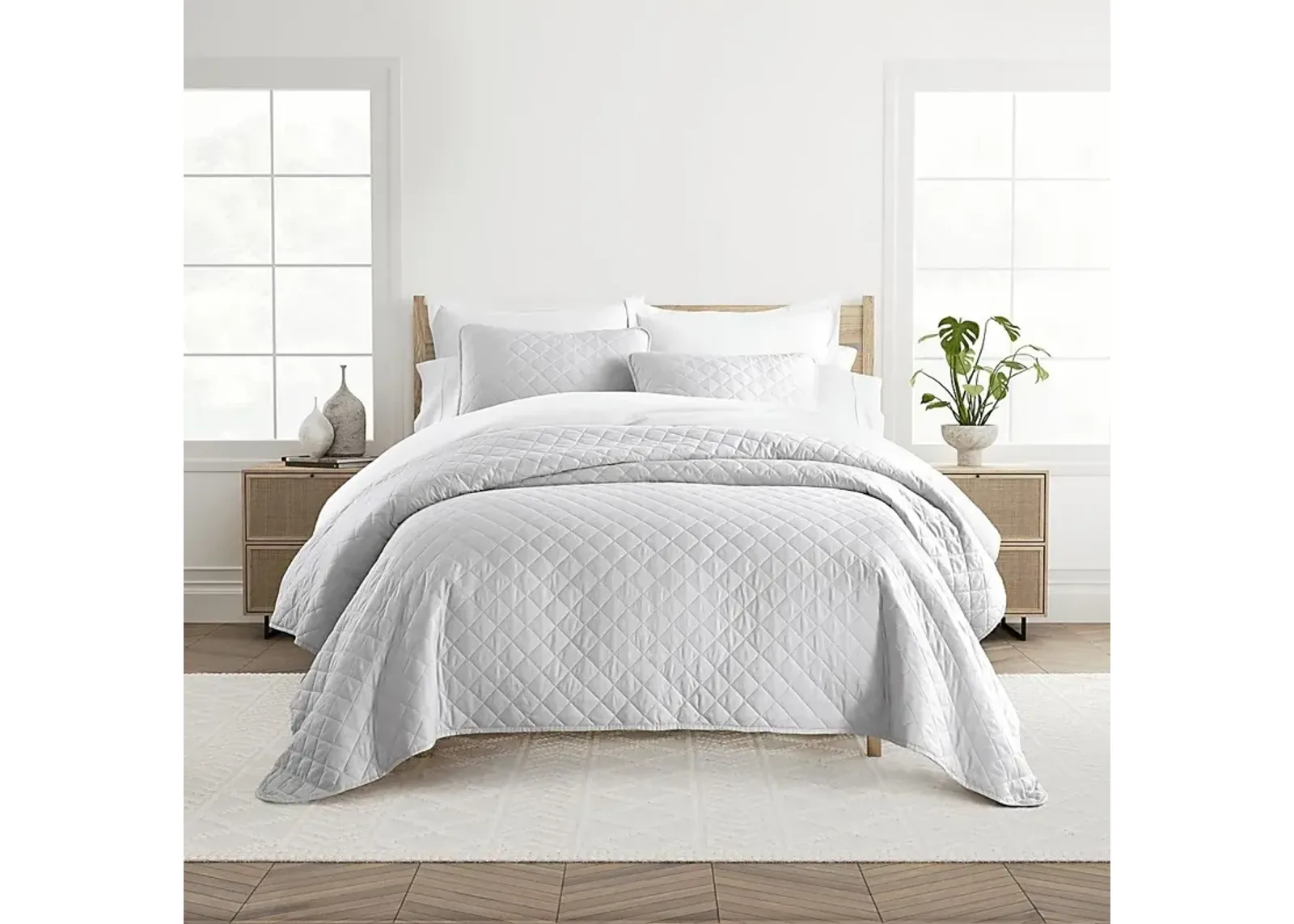 Lulldale Gray 2 Pc Twin Quilt Set