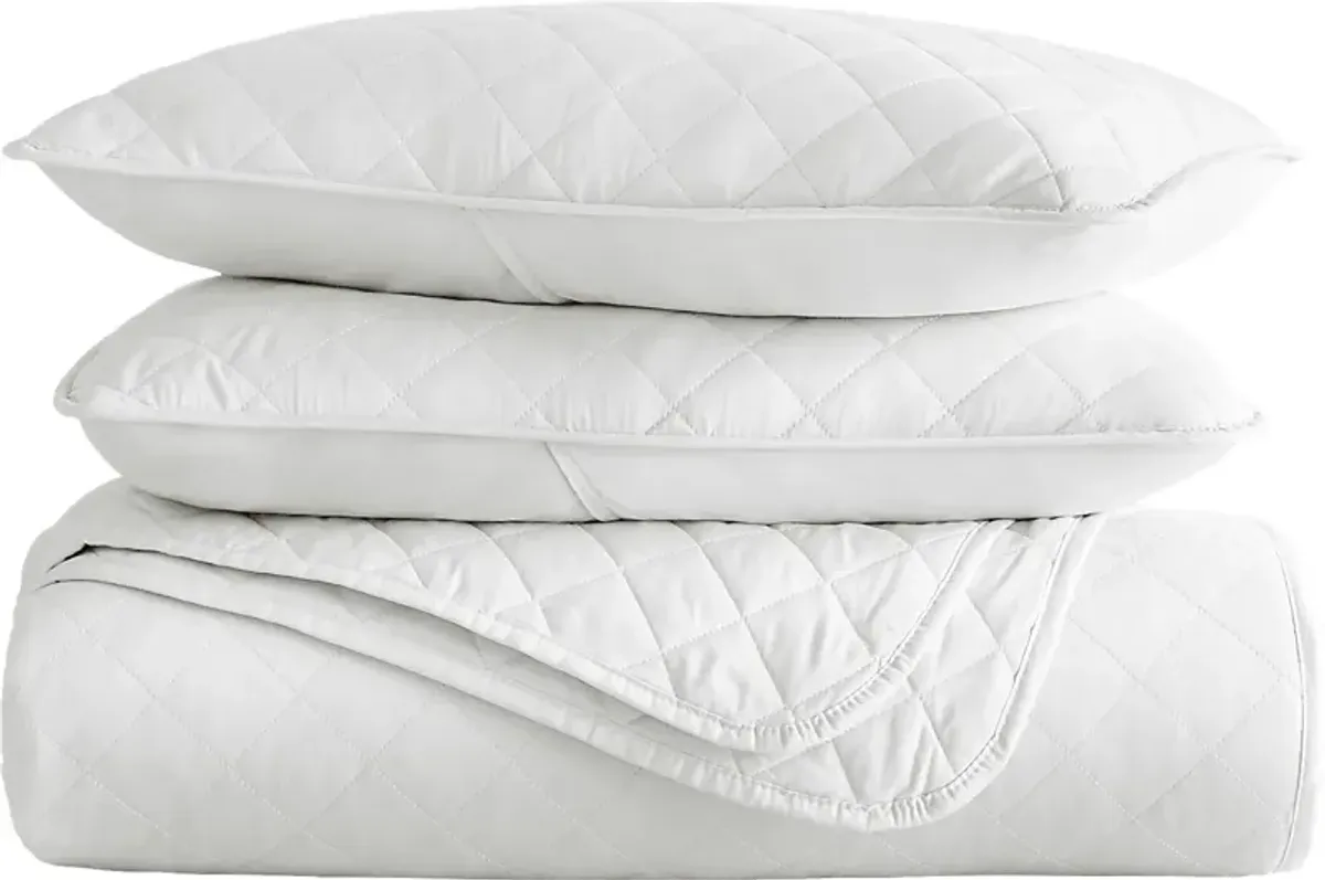 Lulldale White 3 Pc Queen Quilt Set