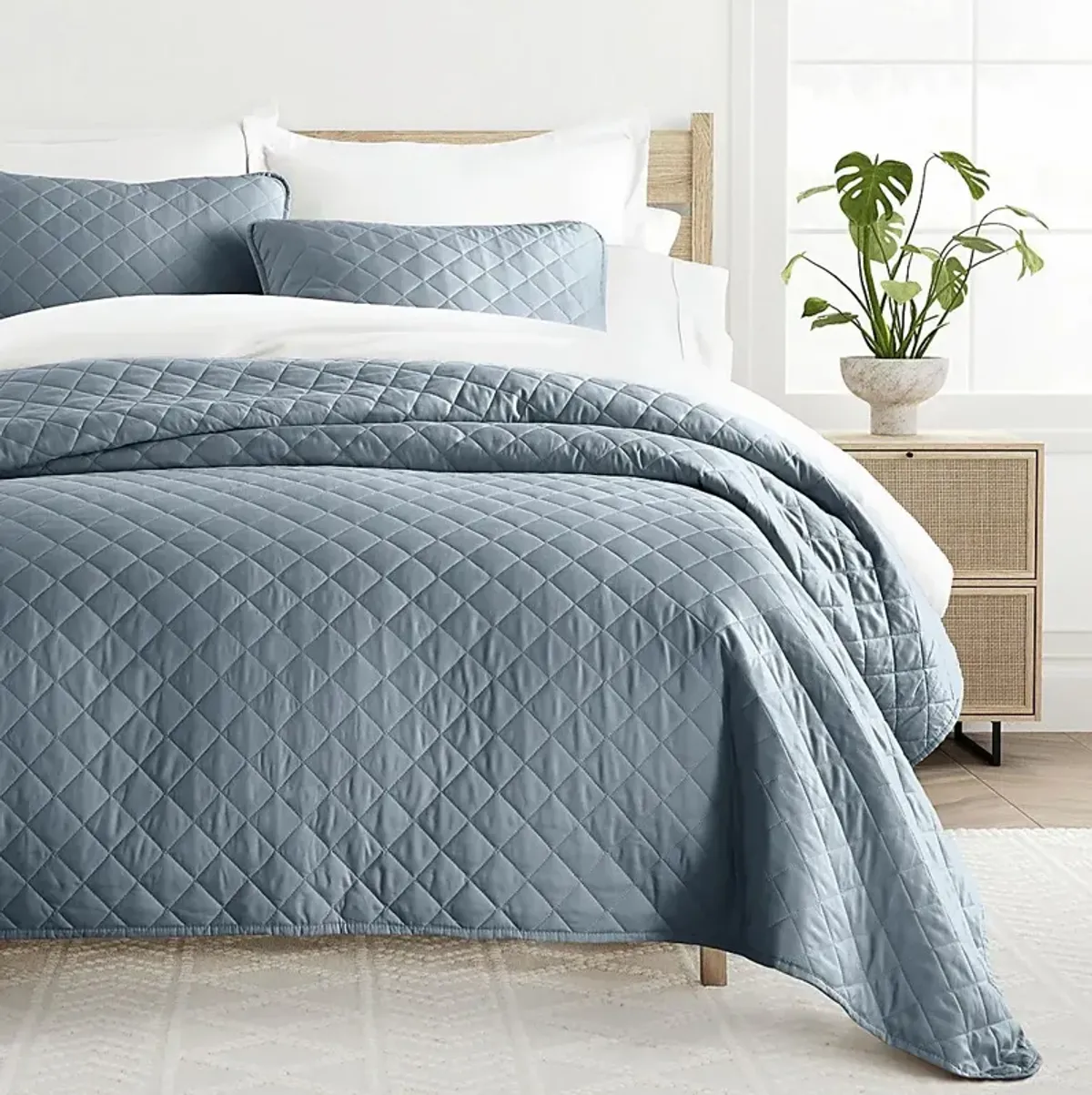 Lulldale Blue 2 Pc Twin Quilt Set