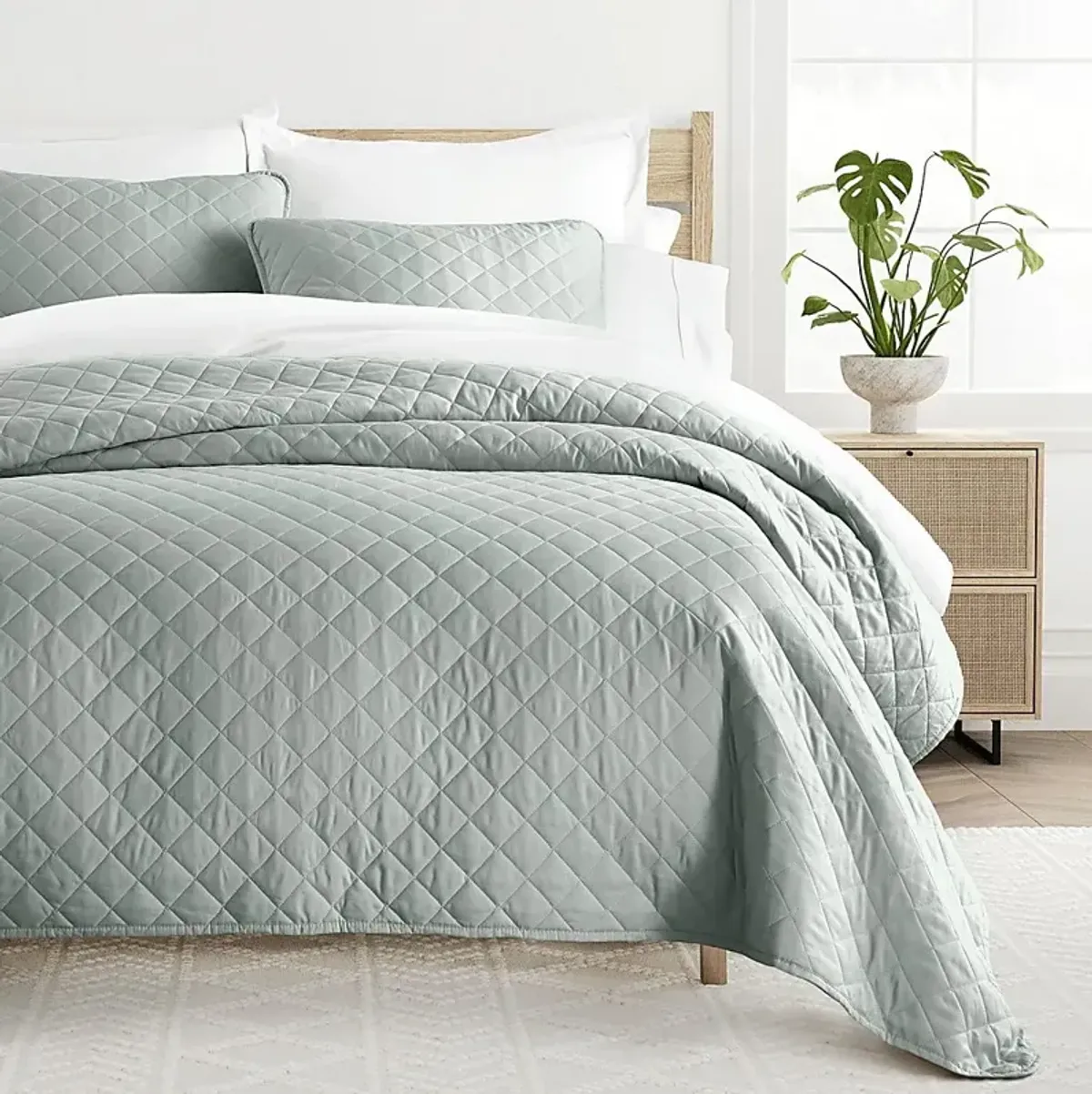 Lulldale Green 2 Pc Twin Quilt Set