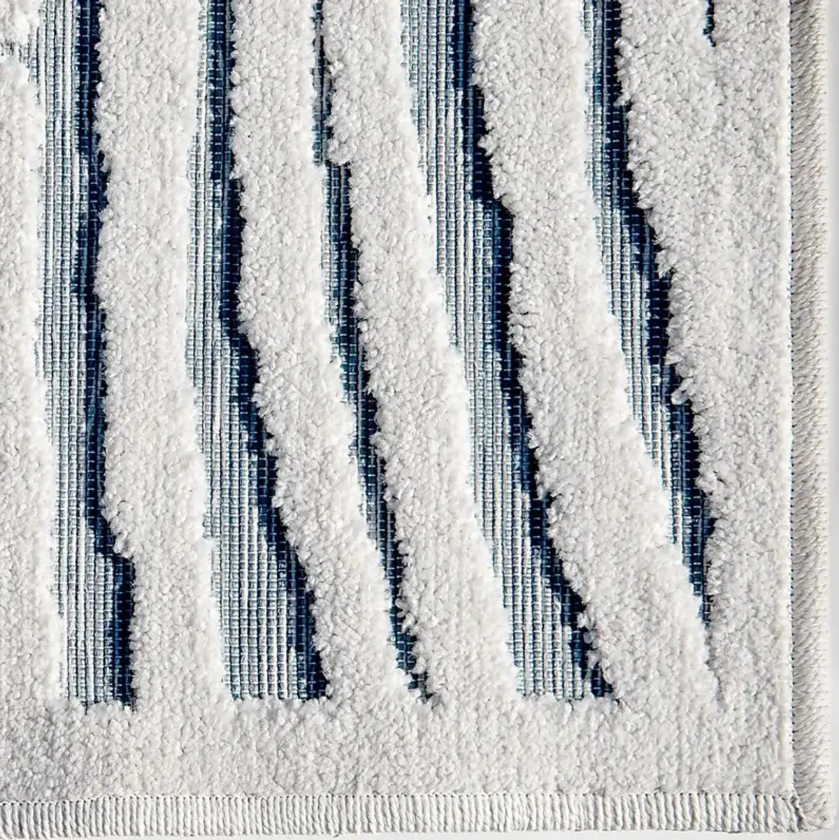 Cansbud White 5'2 x 7'6 Rug