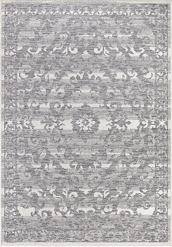 Pamelia Blue 5'3 x 7'6 Rug
