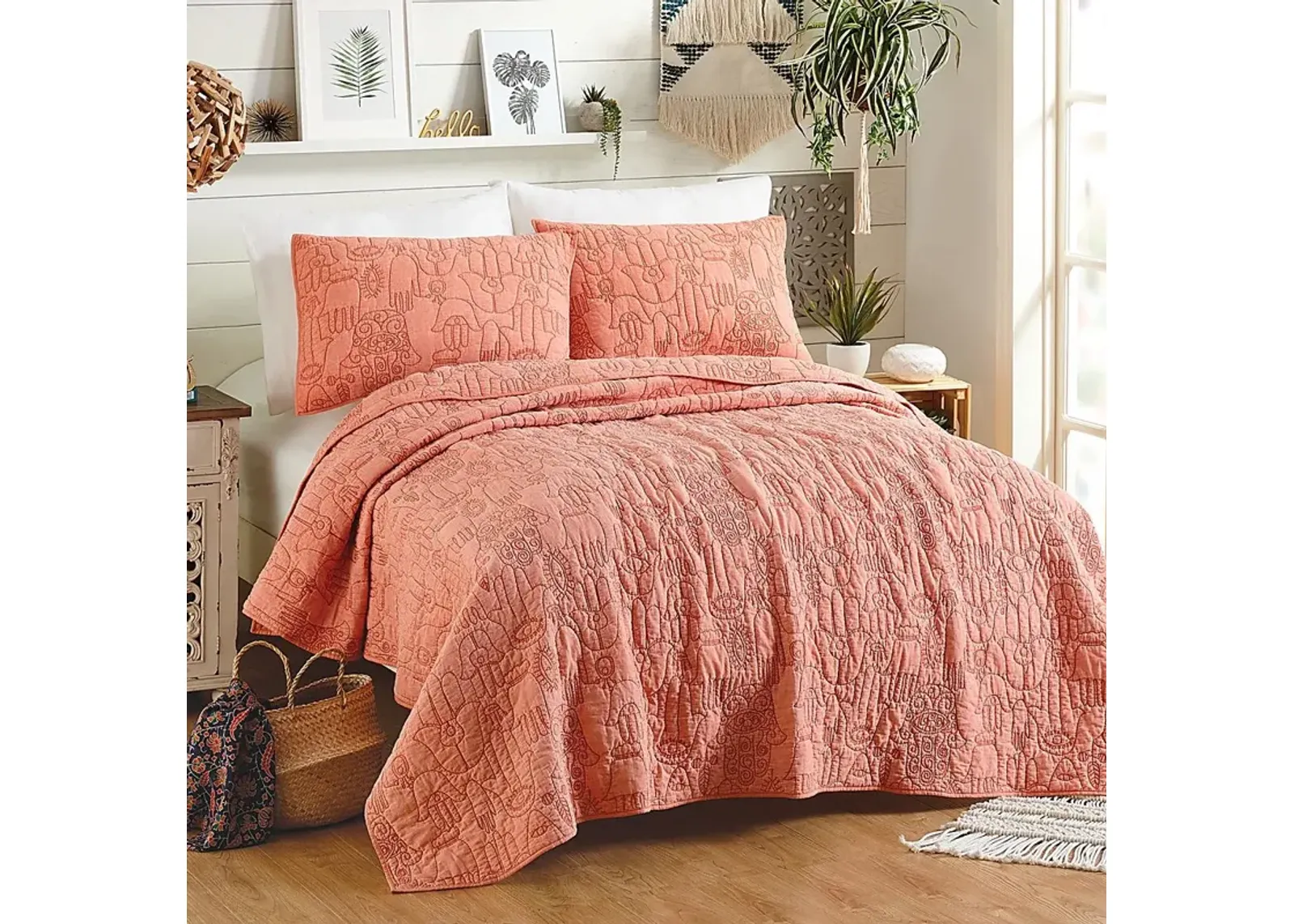 Flournoy Coral King 3 Pc Quilt Set