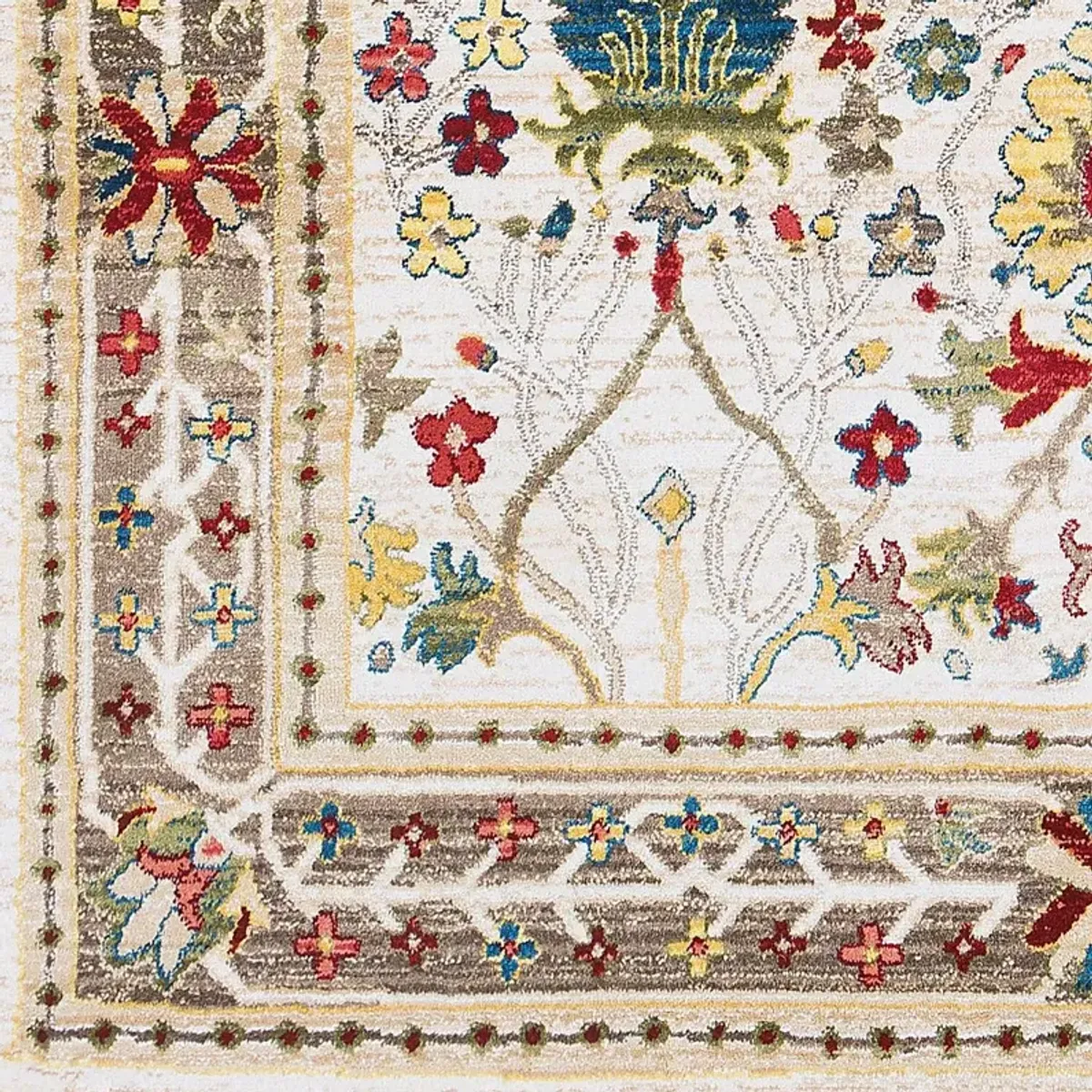 Estelann Cream 2'7 x 4'11 Runner Rug