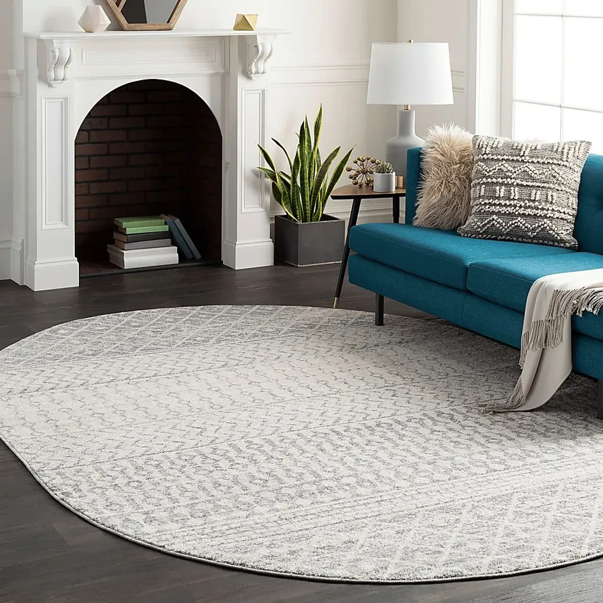 Chelsina I Light Gray 4' x 6' Oval Rug