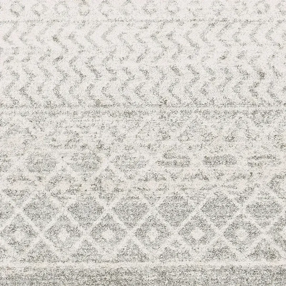 Chelsina I Light Gray 6'7 x 9' Rug