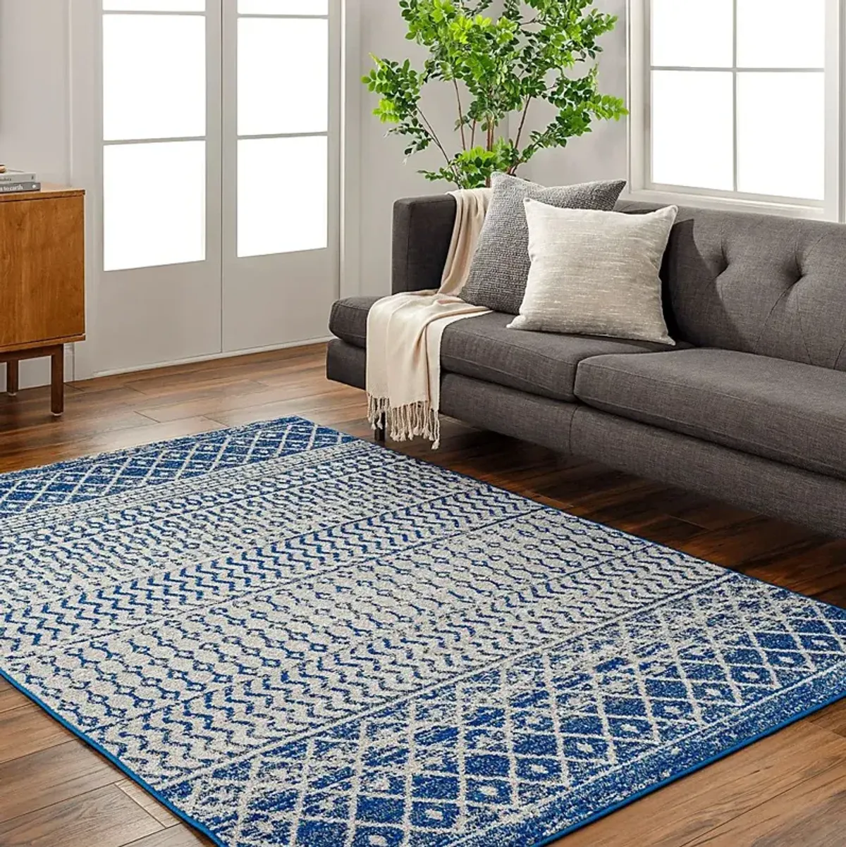 Chelsina I Blue 5'3 x 7'6 Rug