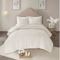Baccich White 3 Pc Full/Queen Comforter Set