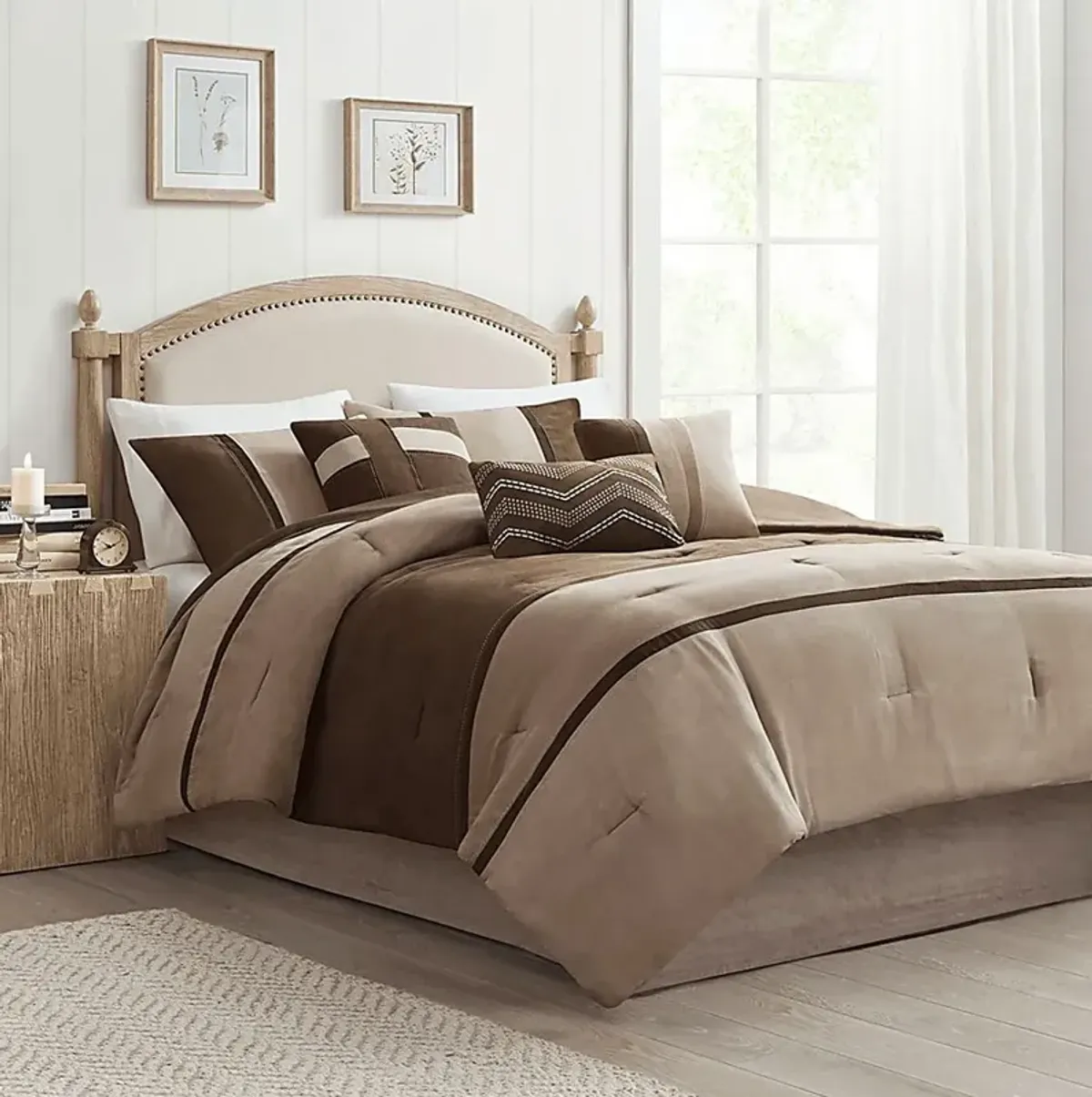 Colapissa Brown 7 Pc Queen Comforter Set