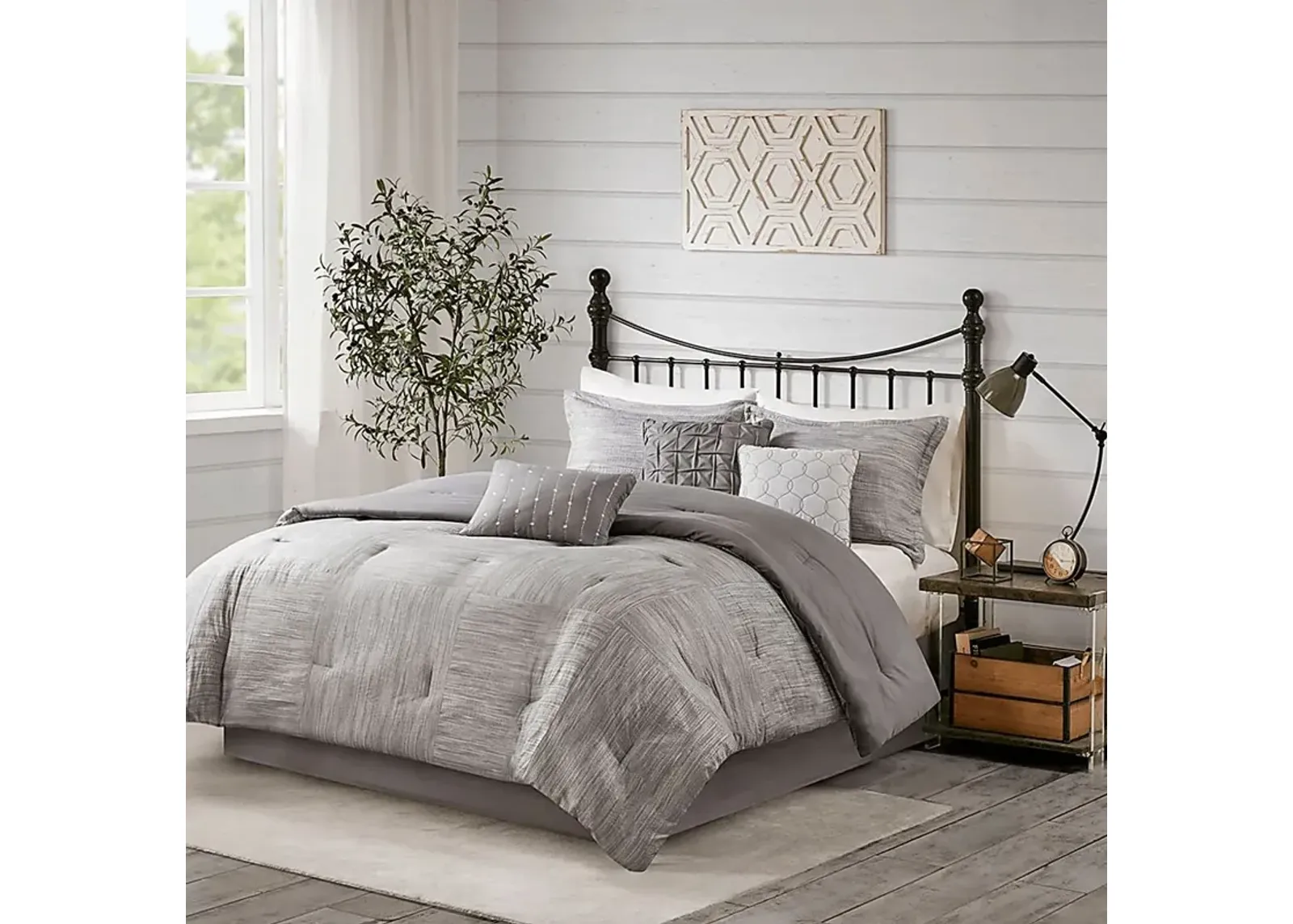 Jahncke Gray 7 Pc Queen Comforter Set