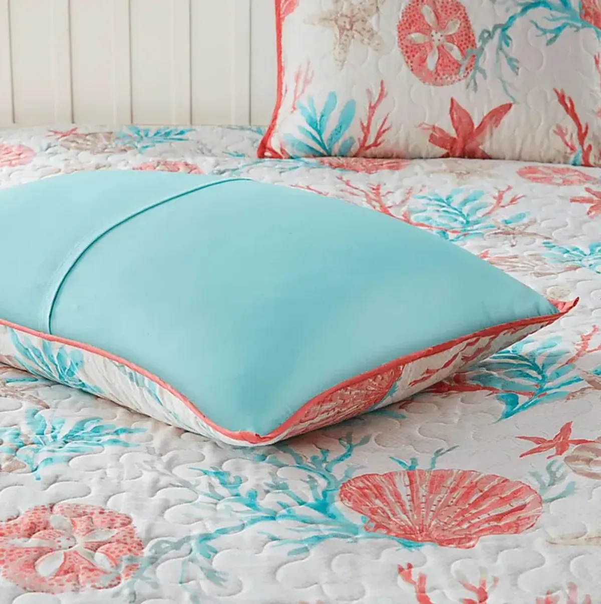 Craigie Coral 6 Pc Full/Queen Coverlet Set