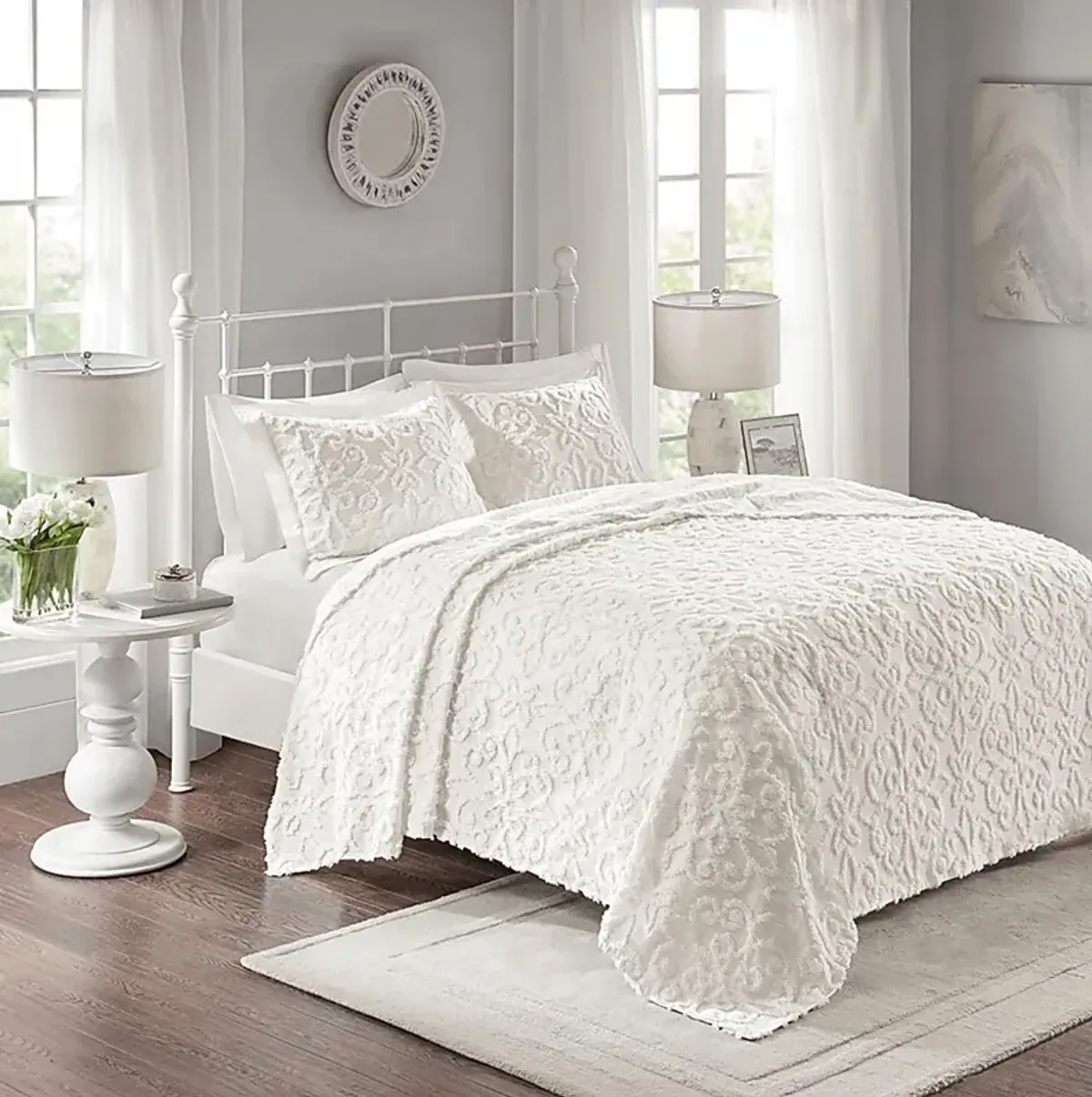 Laussat White 3 Pc Full/Queen Bedspread Set