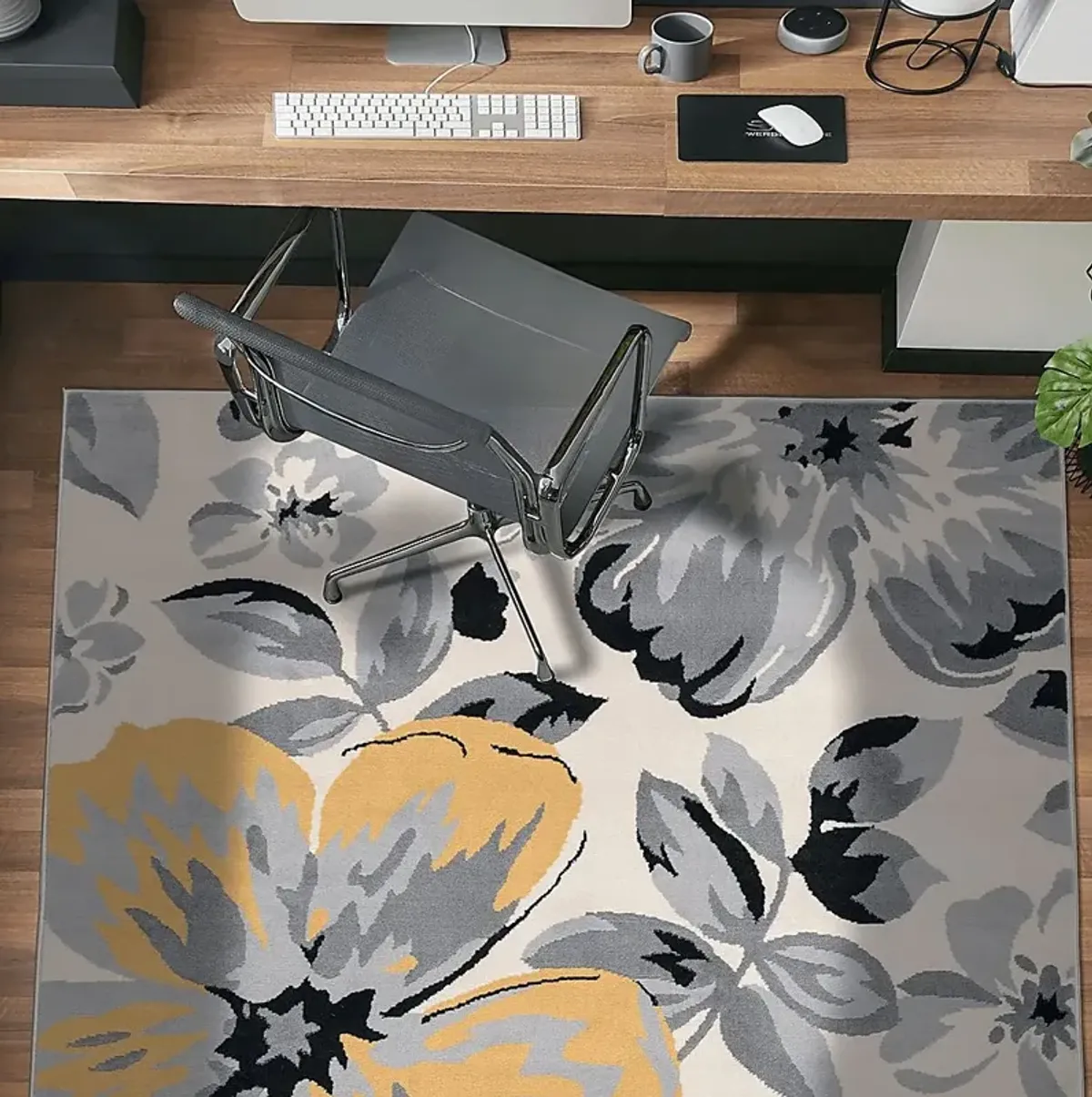 Iselana I Cream 5' x 7' Rug