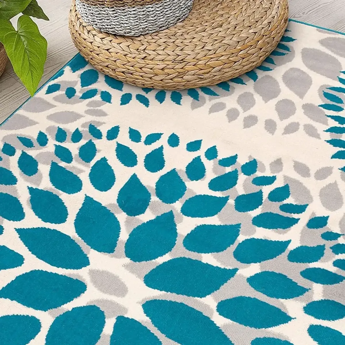 Iselana II Multi 5' x 7' Rug