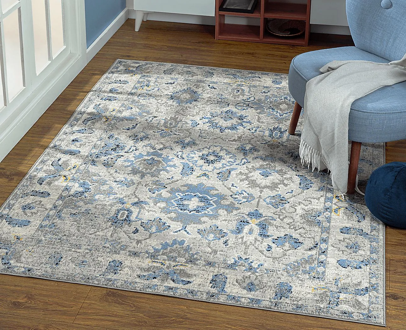 Closhire Blue 5' x 7' Rug