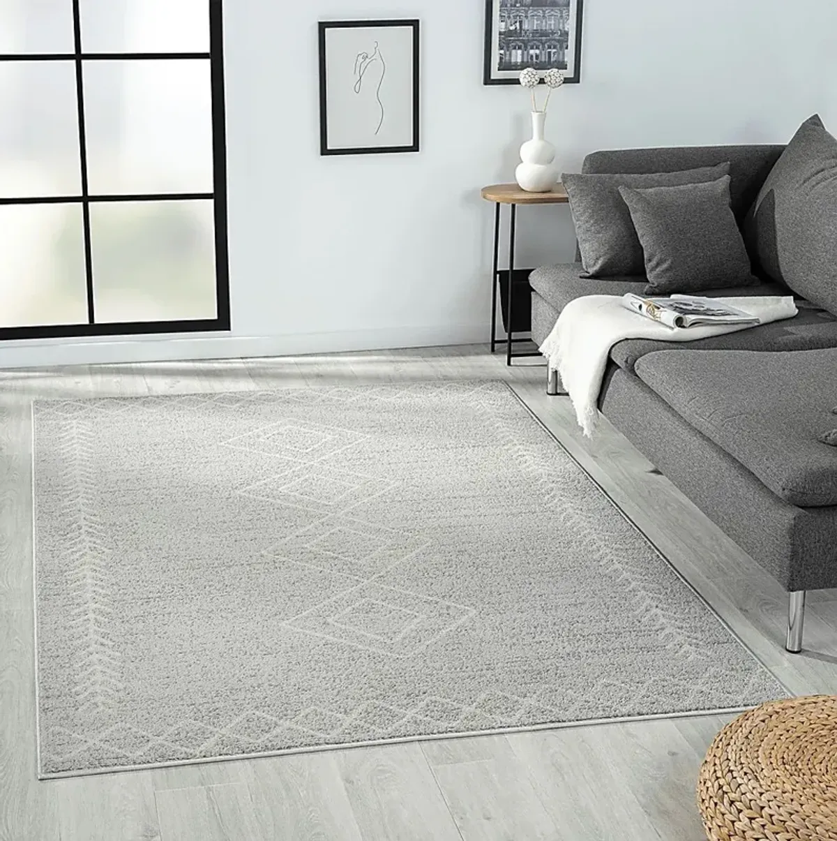 Altaridge Gray 5' x 7' Rug