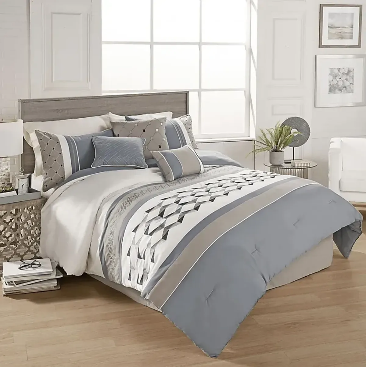 Charlyne Blue 7 Pc King Comforter Set