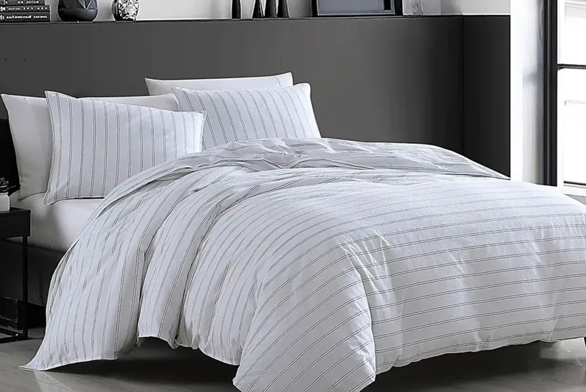 Griffian White 3 Pc Queen Comforter Set