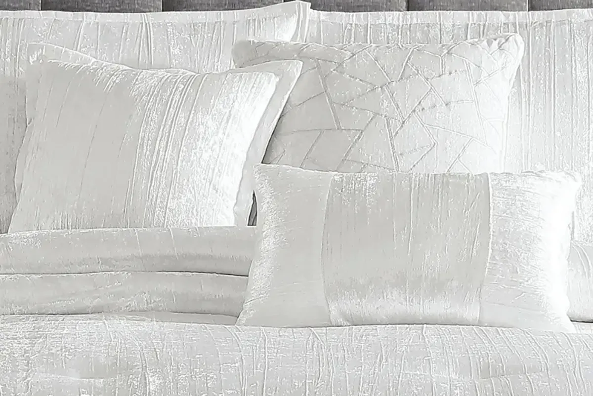 Recine White 7 Pc Queen Comforter Set