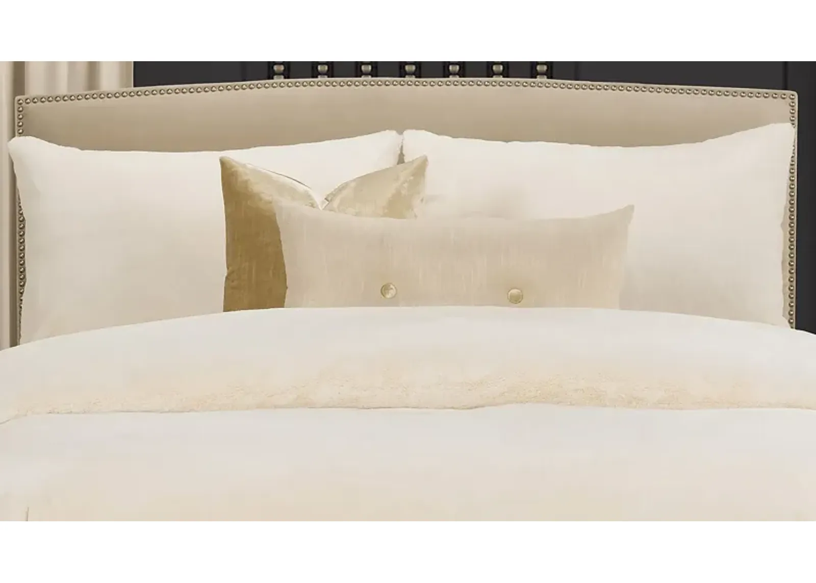 Billingswood Off-White 6pc Queen Duvet Cover Set